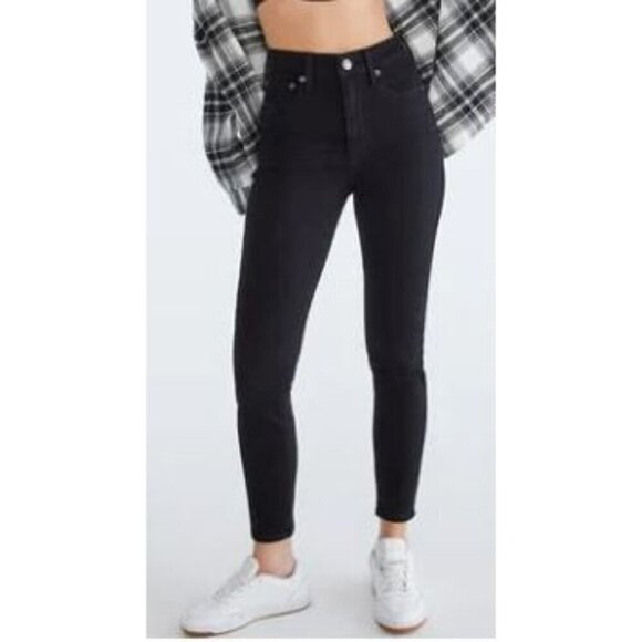 Aeropostale Black High Rise Curvy Jegging NWT Size 6R - Picture 1 of 4